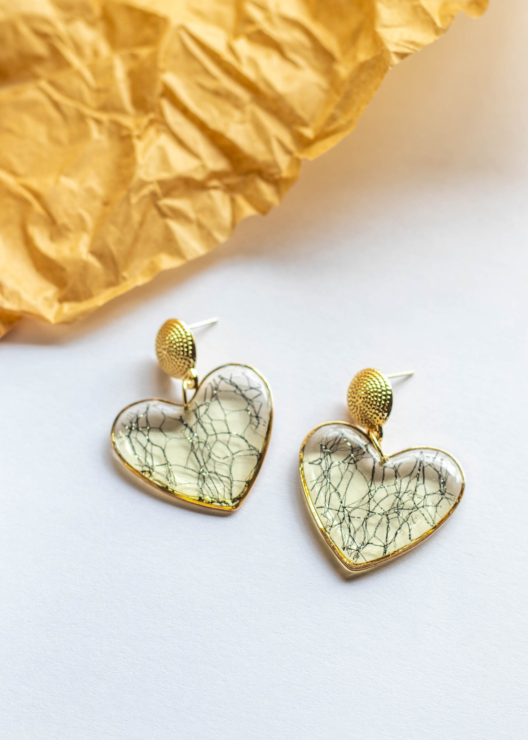Resin Transparent Heart Shape Gold Dangler