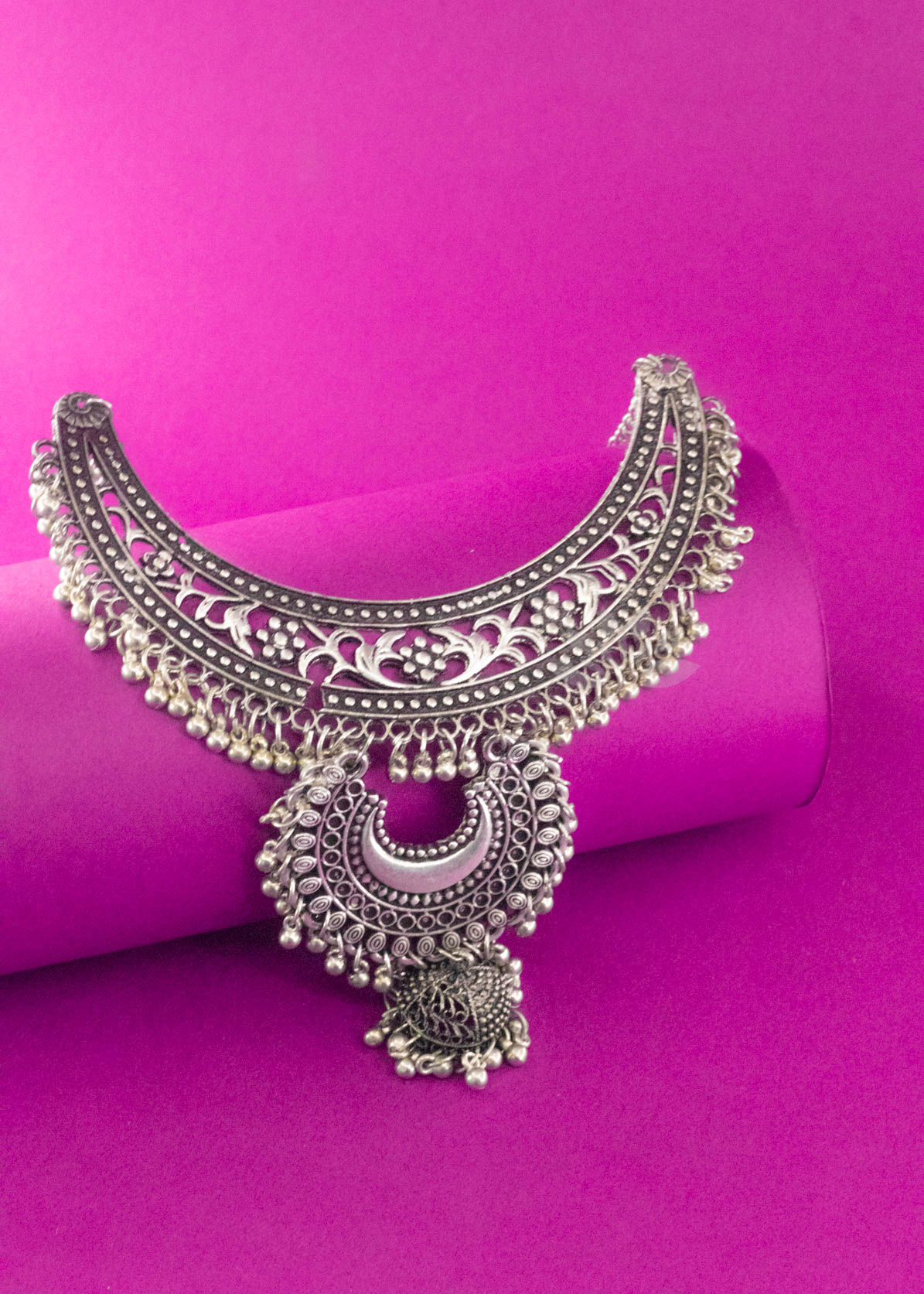 Silver Chain Big Jhumka Pendant Neckpiece