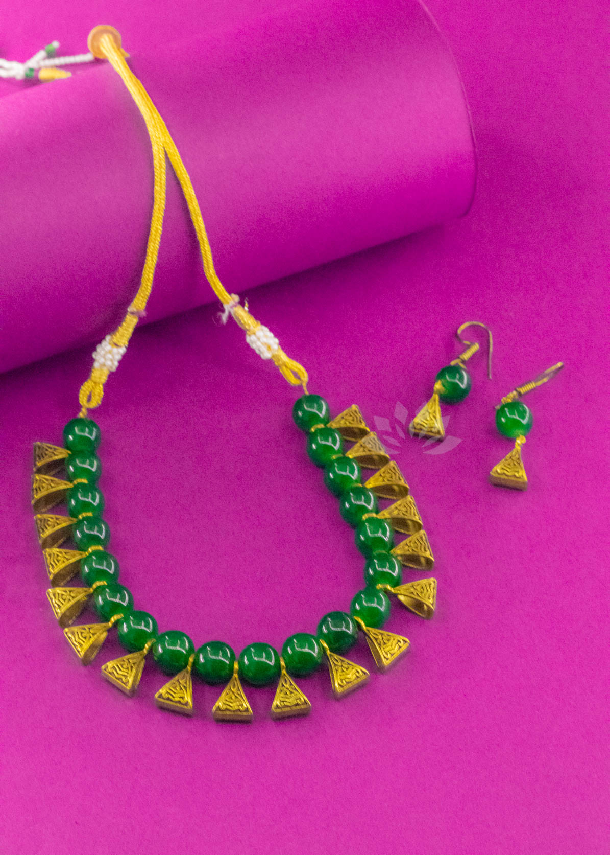 Green Beads Neckpiece With Earrings