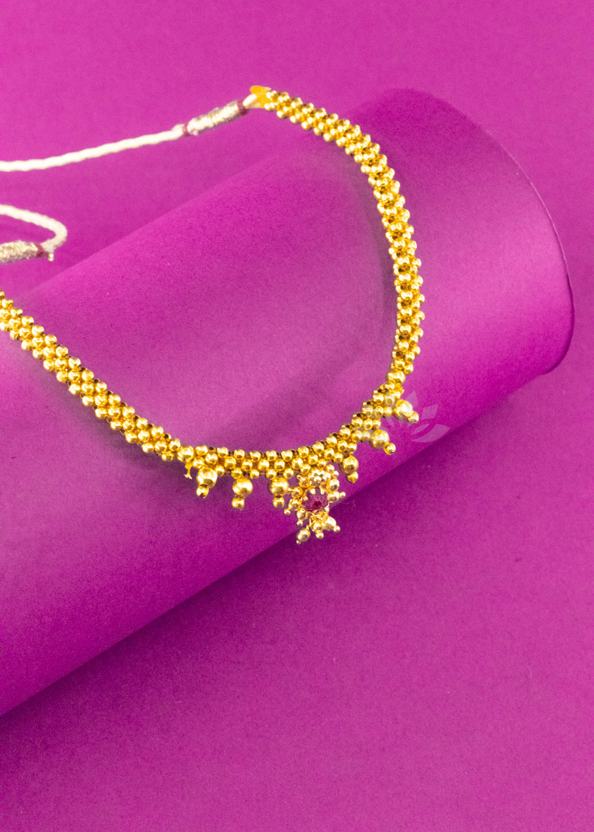 Golden Thushi Neckpiece
