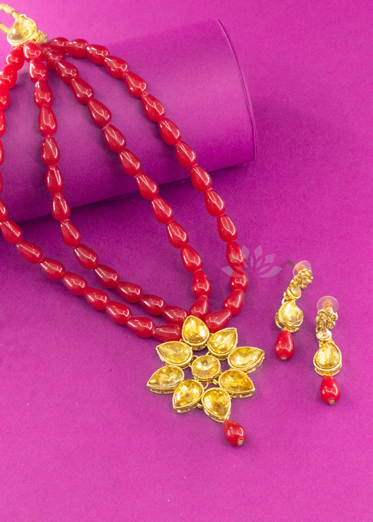Red Beads Long Gold Stone Pendant Neckpiece With Earrings