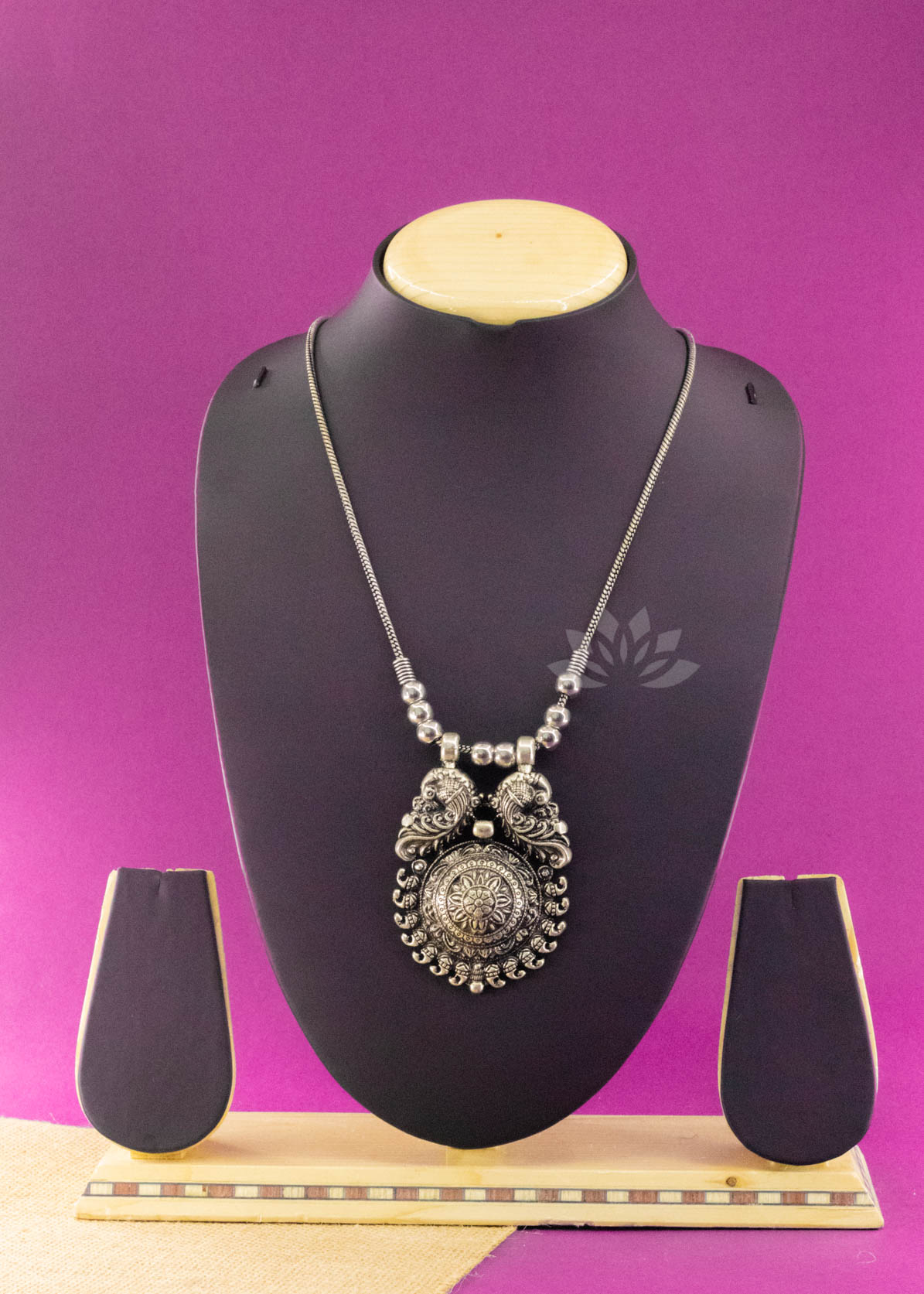 Silver Brass Chain Pendant Neckpiece