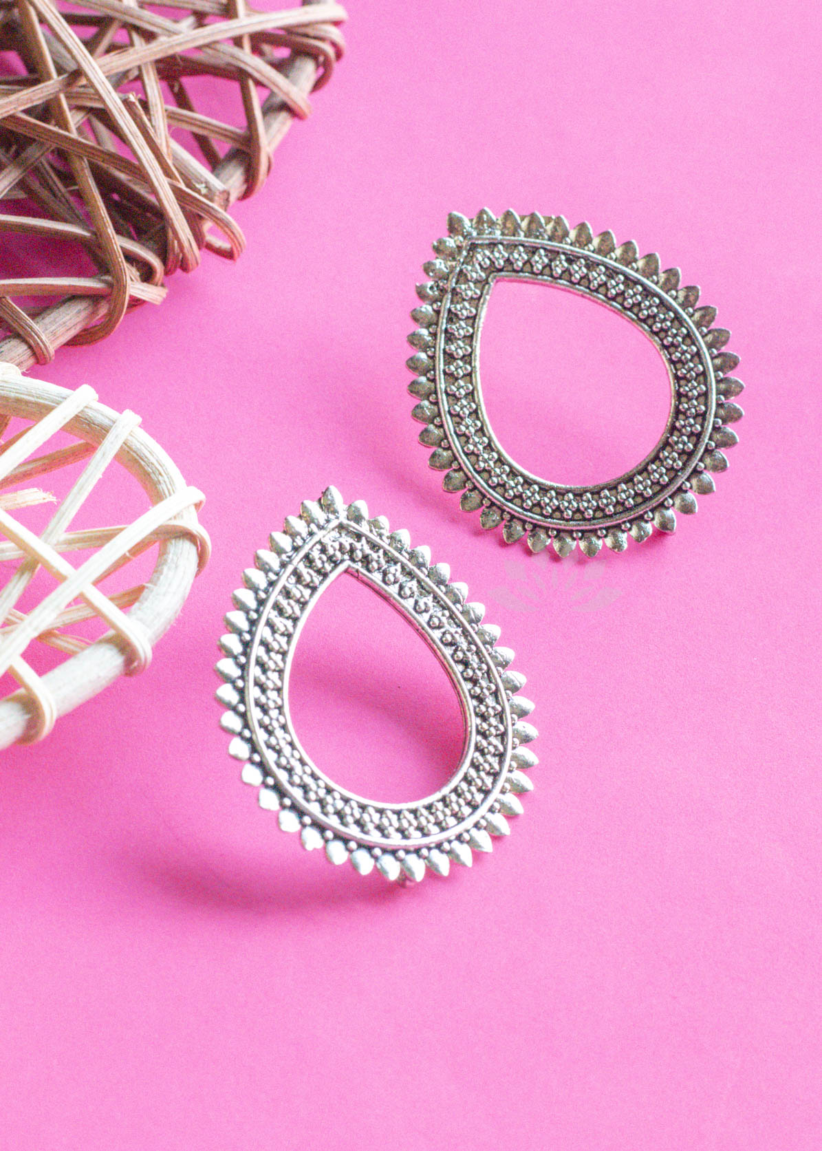 Silver Leaf Stud Earrings