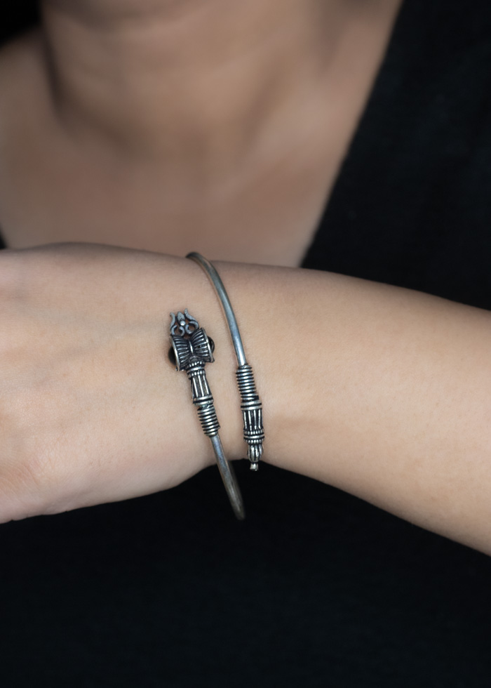 Black Bead Trishul Damaru Oxidised Bracelet/Kada