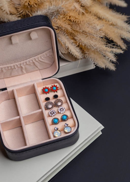 Tiny Set of 6 Studs Earrings