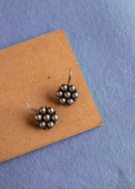 Kudi Silver Small Dangler Earrings